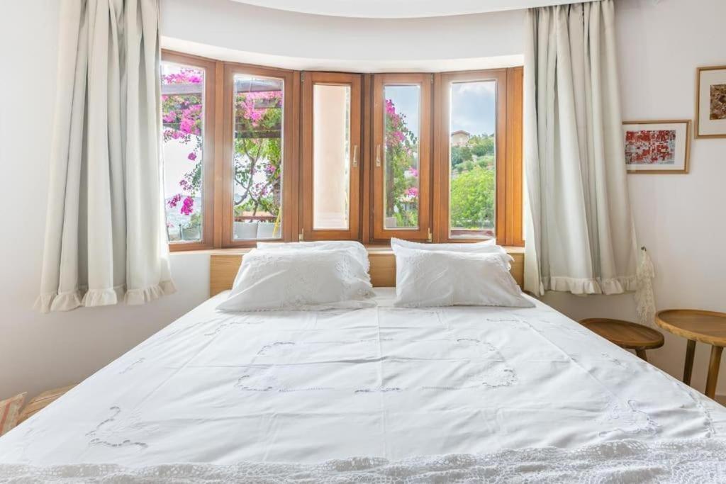 Modern Villas With Gardens And Stunning Views Ligaria  Exterior photo