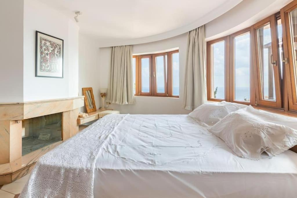Modern Villas With Gardens And Stunning Views Ligaria  Exterior photo